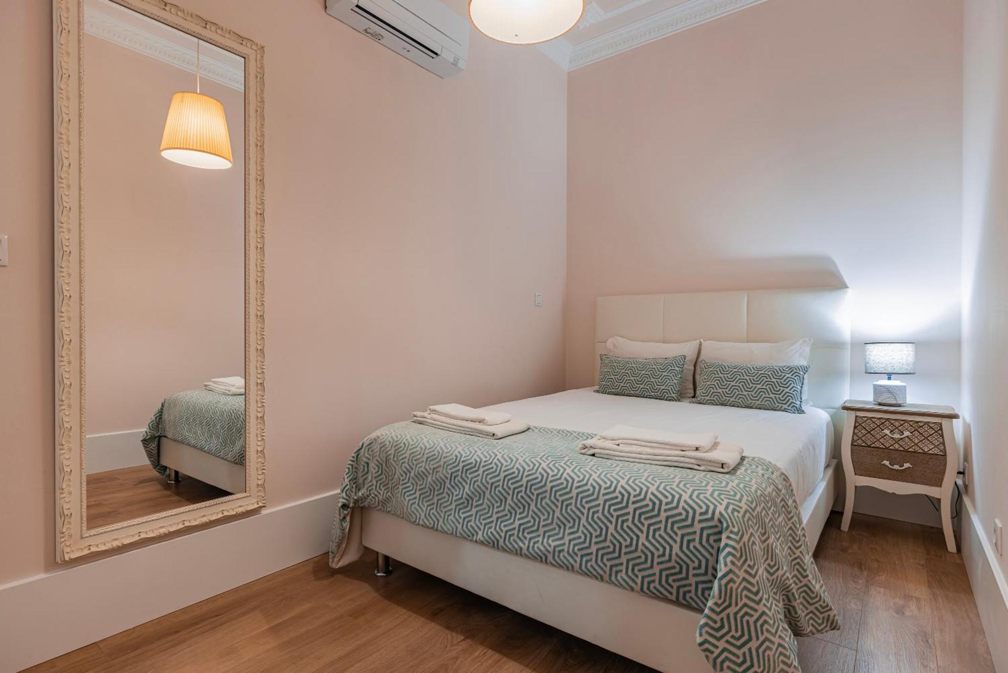 Apartamento Moderno Com Terraco Lisboa Exteriör bild